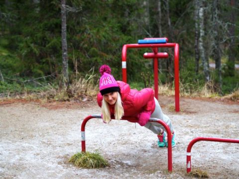 HEIKKOUDESTA UUSI VAHVUUS