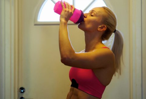 MIHIN KAIKKEEN VEDEN JUONTI VAIKUTTAA?