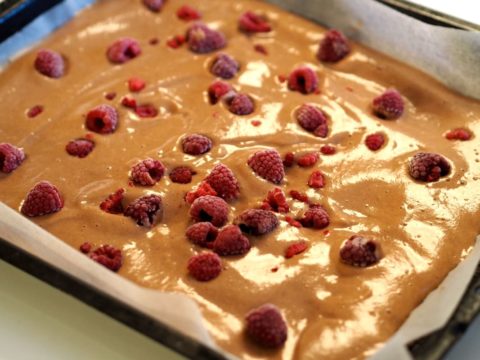 VATSAA HELLIVÄ SUKLAAPANNARI