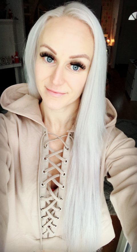 NÄIN PIDÄN HIUKSET KYLMÄN VAALEINA